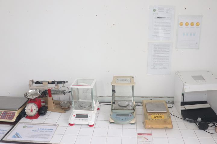 Ruang kerja Laboratorium Pengolahan dan Pengawasan Mutu